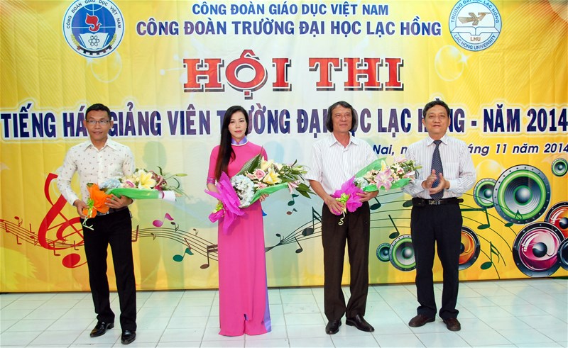 BAN GIÁM KHẢO TIẾNG HÁT GIÁO VIÊN