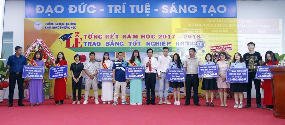 Sinh viên Đông Phương từ chối mức lương 10 triệu/tháng.