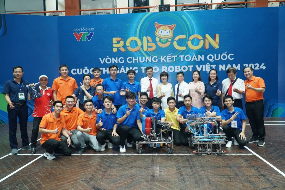 Robocon LHU - Ghi dấu ấn tượng trong chung kết Robocon Việt Nam 2024