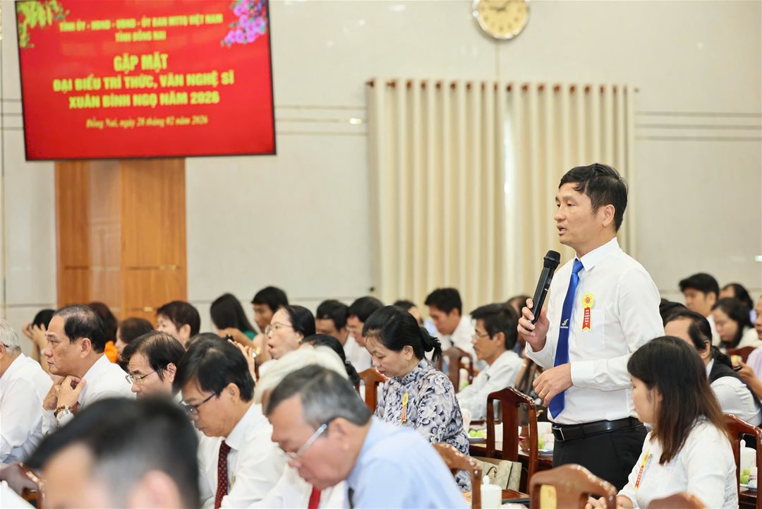 Lãnh đạo LHU phát biểu, tham luận tại Gặp mặt trí thức, văn nghệ sĩ Xuân Bính Ngọ 2026